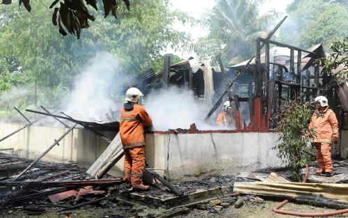 NS01_05032012_API_RUMAH