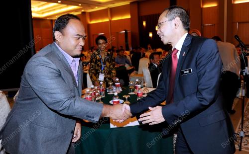 NS01_05122013_WAHID_PERSIDANGAN