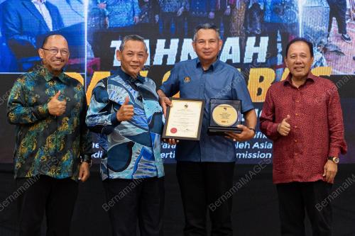 DATUK SERI AMINUDDIN HARUN