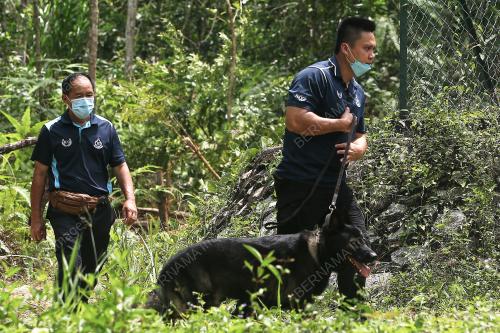 UNIT FORENSIK PDRM DI TAMAN BUKIT ZAMRUD