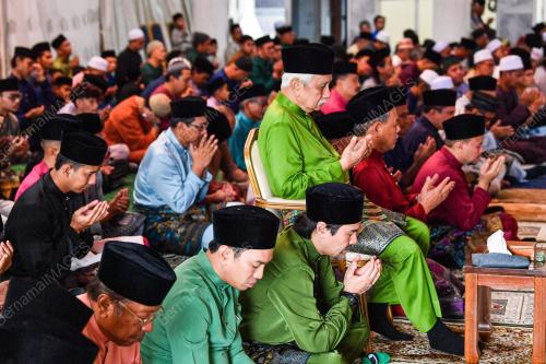 TUANKU MUHRIZ TUANKU MUNAWIR