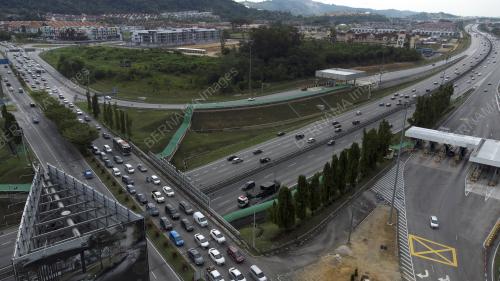 ALIRAN TRAFIK LEBUHRAYA UTARA-SELATAN DAN ANTARA BANDAR