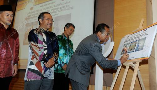 NS01_08112012_KHALED_JURNAL