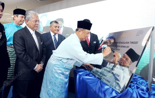 NS01_09052014_MUHYIDDIN_AKEPT