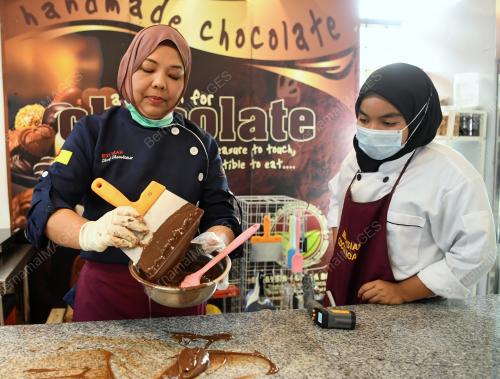 SITI NORAIZAH KASSIM