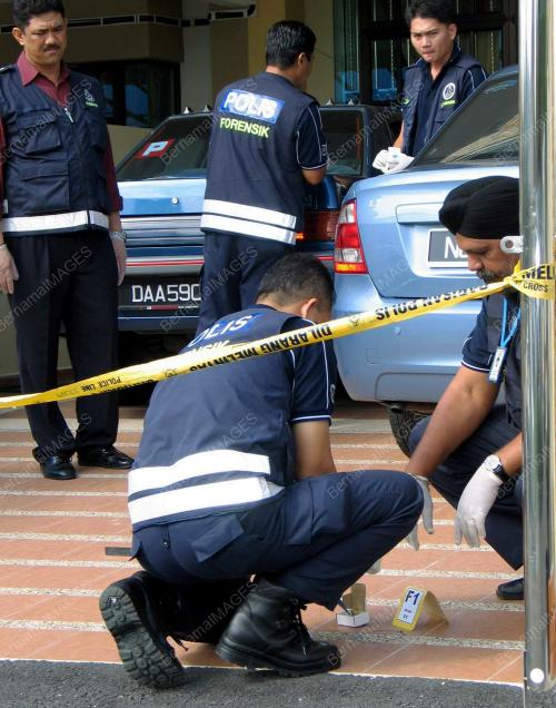 JURUTERA NYARIS DITEMBAK