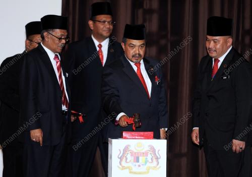 NS01_10062015_PERSIDANGAN_SYARIAH