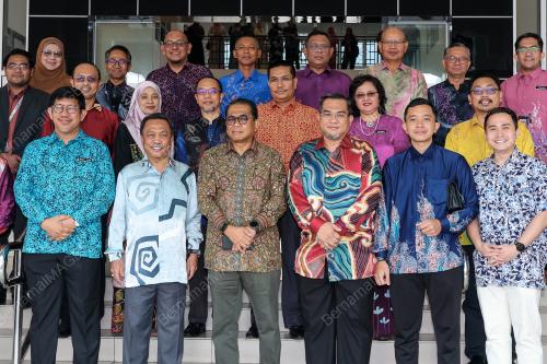 DATUK MOHAMED KHALED NORDIN