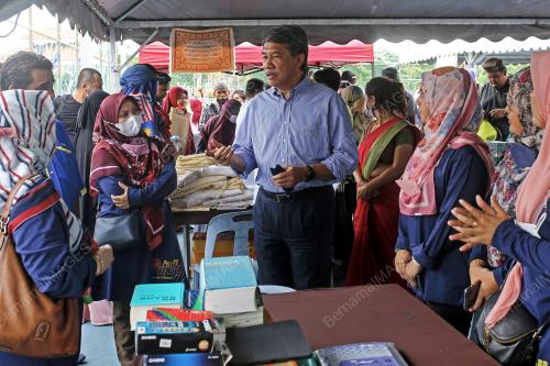 DATUK SERI MOHAMAD HASAN