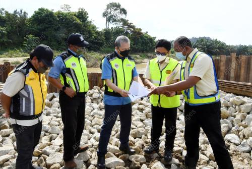 DATUK SERI FADILLAH YUSOF