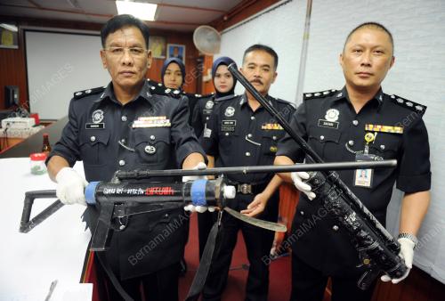 NS01_11112016_POLIS_SENAPANG