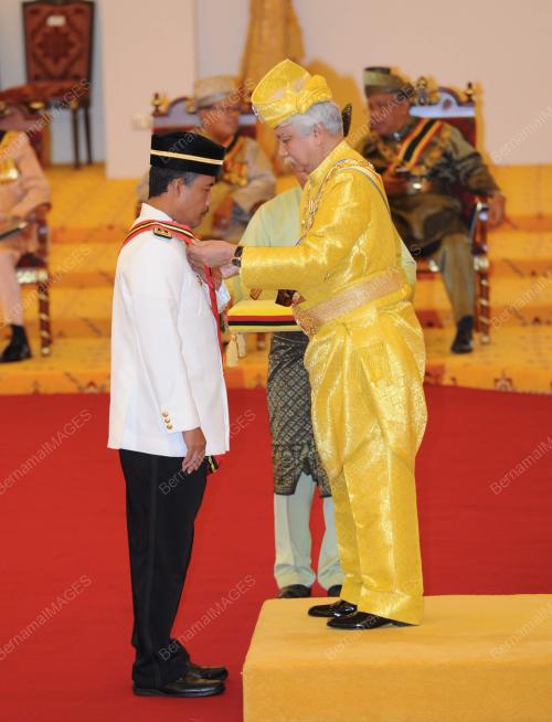 NS01_12022015_TUANKU_MUHRIZ