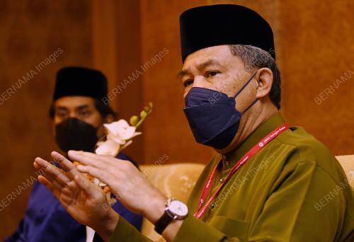 DATUK SERI MOHAMAD HASAN