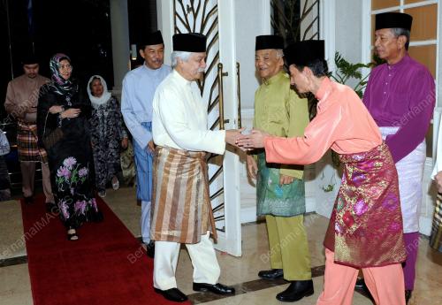 NS01_13072013_BERBUKA_PUASA