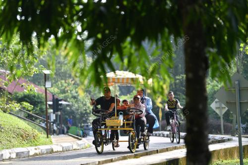 RIADAH KELUARGA DI HUJUNG MINGGU