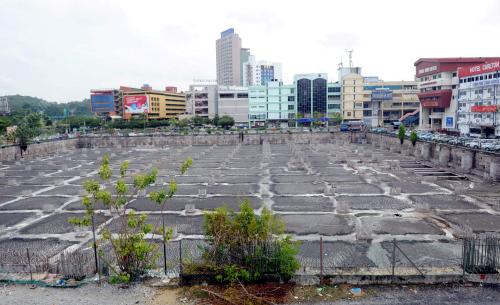 NS01_13082014_KOLAM_TERBIAR