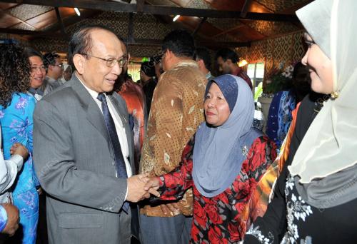 DATUK SERI DR RAIS YATIM