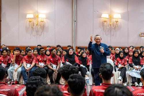DATUK SERI AMINUDDIN HARUN