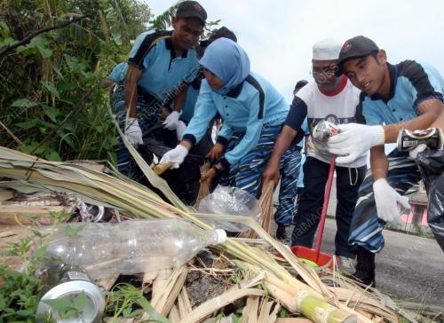 PELATIH PROGRAM LATIHAN KHIDMAT NEGARA