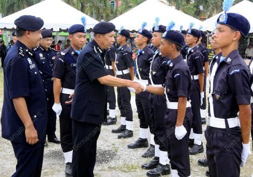TAN SRI ISMAIL OLAR