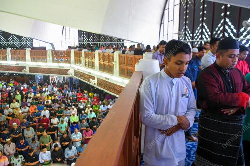 SOLAT JUMAAT PERTAMA BULAN RAMADAN