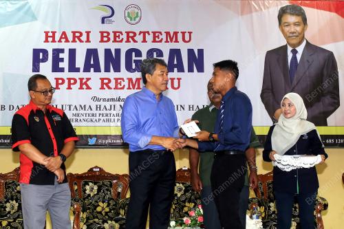 DATUK SERI MOHAMAD HASAN