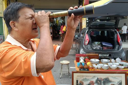 PASAR KARAT