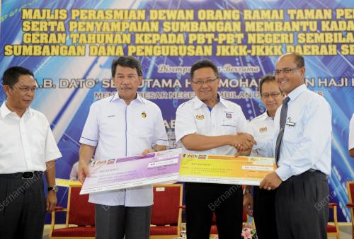 NS01_16052014_RASMI_DEWAN