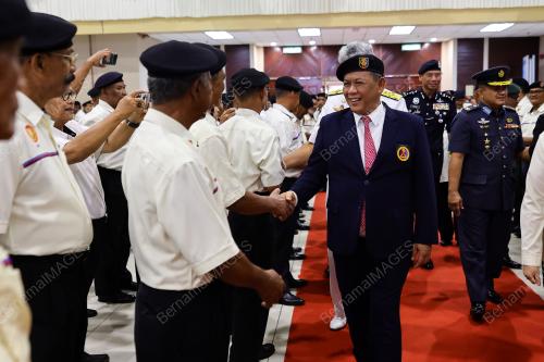 DATUK SERI AMINUDDIN HARUN