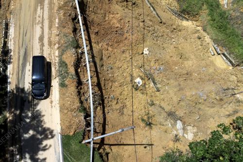 RUNTUHAN TANAH DI N14 JALAN INAS-KG BATU
