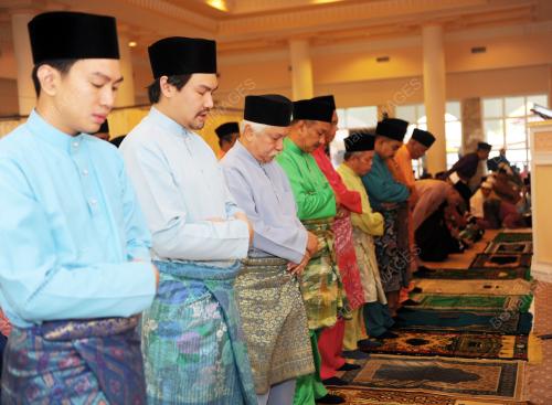 NS01_17072015_TUANKU_MUHRIZ