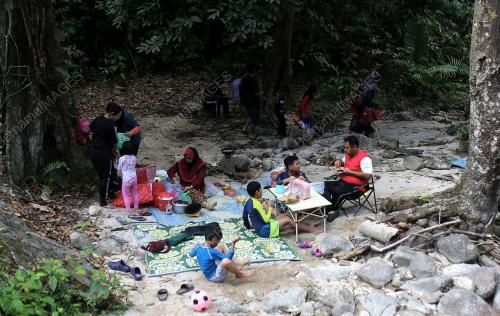RIADAH CUTI HUJUNG MINGGU