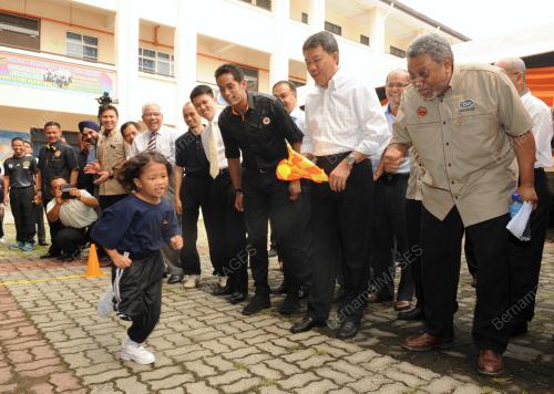 NS01_18092015_KHAIRY_MyTID