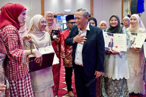 DATUK SERI AMINUDDIN HARUN