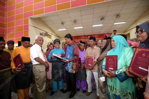 NS01_18122017_FELDA_BN201712154277