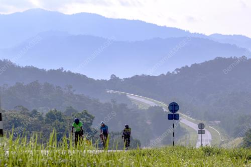 LEBUHRAYA TEMIANG-PANTAI