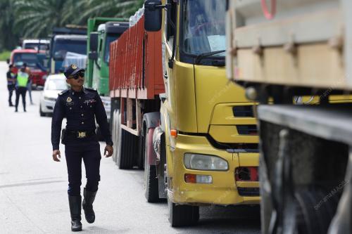 OPS LEBIH MUATAN JABATAN PENGANGKUTAN JALAN