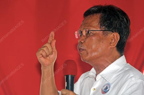 DATUK SERI MOHD SHAFIE APDAL