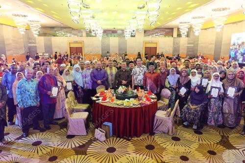 DATUK SERI AMINUDDIN HARUN