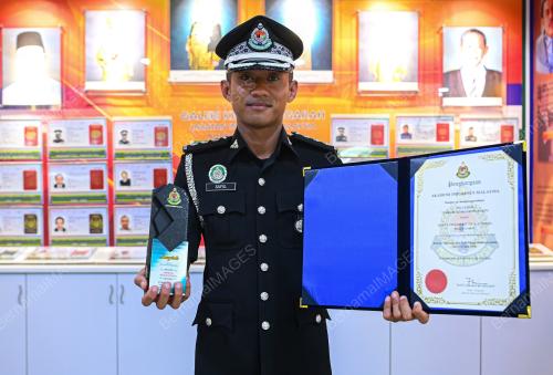 SAIFULNIZAM TIGA@ISMAIL