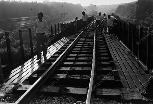 KEROSAKAN LANDASAN KERETAPI