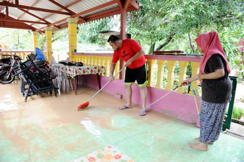 NS01_20032017_BANJIR_KILAT
