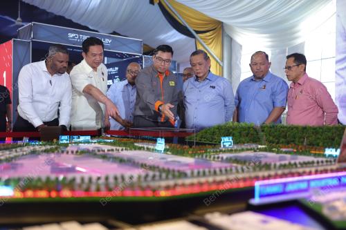 DATUK SERI AMINUDDIN HARUN