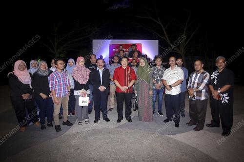 MAKAN MALAM SANTAI BERSAMA MEDIA