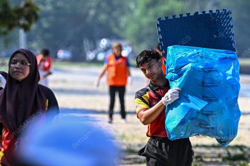WORLD CLEANUP DAY