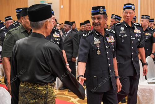 TAN SRI RAZARUDIN HUSAIN