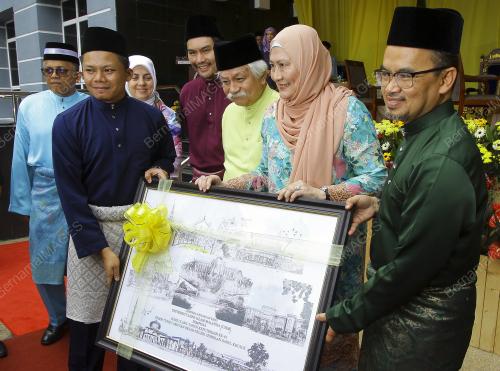NS01_21062019_USIM_RAYA_BN201906192472
