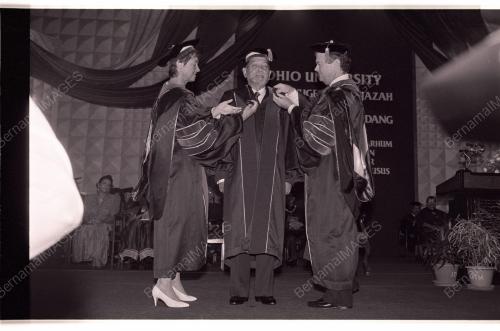 YDPA TERIMA ANUGERAH