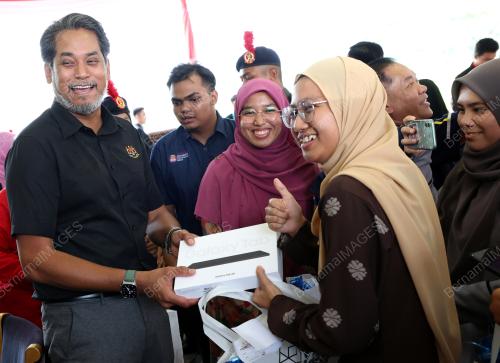 KHAIRY JAMALUDDIN