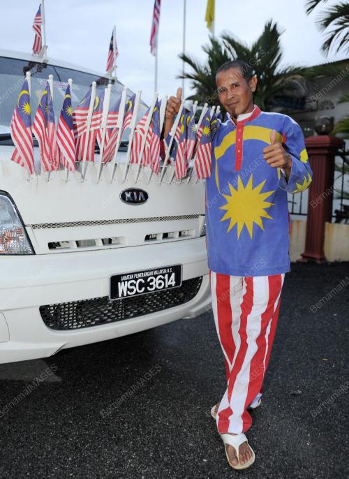 RAZALI MAHAWIT